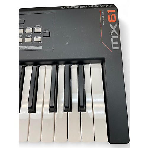 Used Yamaha MX61 61 Key Keyboard Workstation