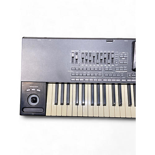 Used KORG PA3X 76 Key Keyboard Workstation