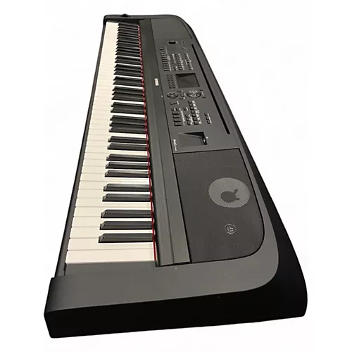 Used Yamaha DGX670 Digital Piano