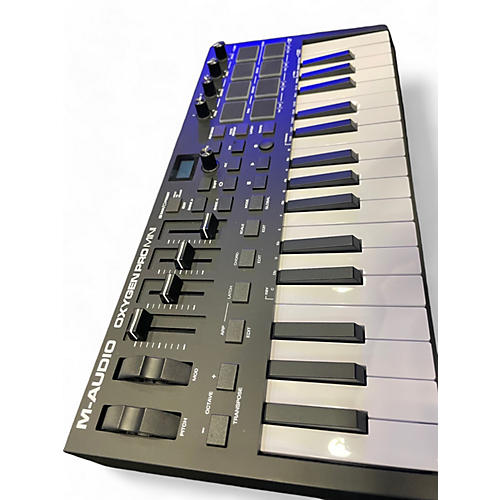 Used M-Audio oxygen pro mini MIDI Controller