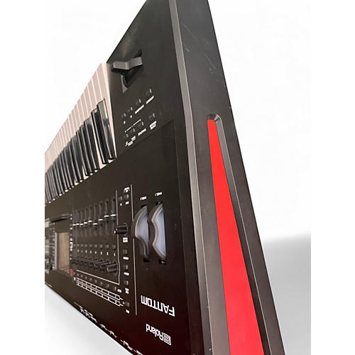 Used Roland Fantom 6 Keyboard Workstation