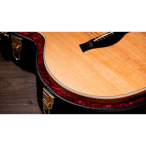 Taylor 214ce-K DLX Grand Auditorium Acoustic-Electric Guitar Natural