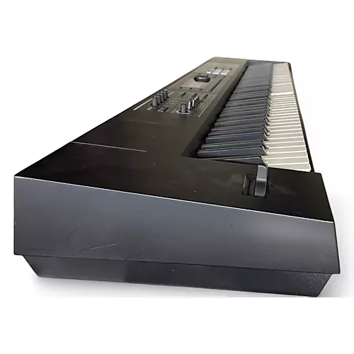 Used Roland juno ds88 Synthesizer