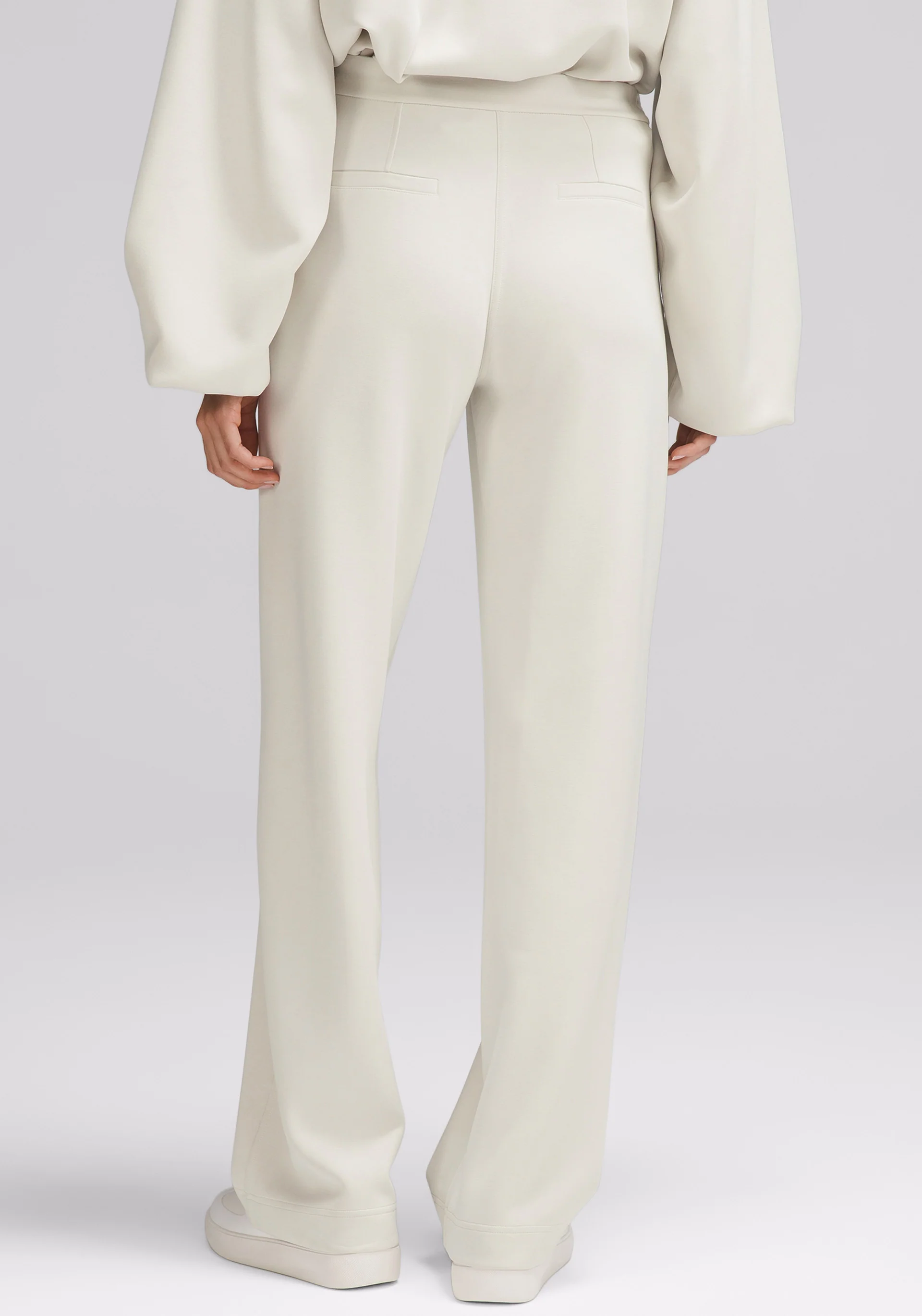 Softstreme Pintuck Mid-Rise Pant | Regular