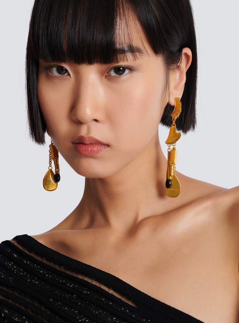 Beauty charm earrings