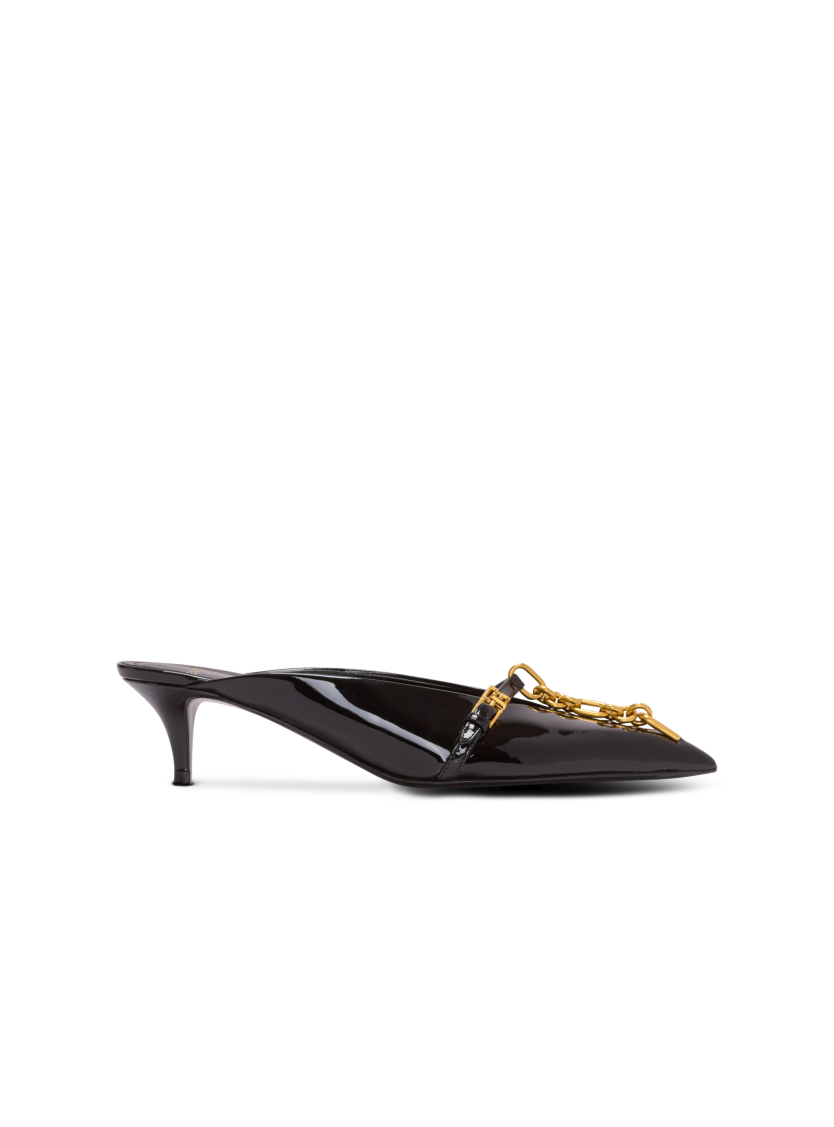 Sync patent leather mules with pointed toe