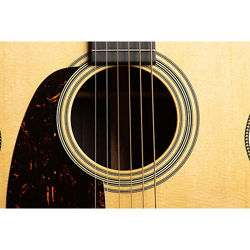 Martin 00-28 Standard Left-Handed Grand Auditorium Acoustic Guitar Aged Toner