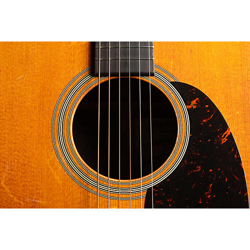 Martin Rich Robinson Custom Signature Edition D-28 Dreadnought Acoustic Guitar Natural