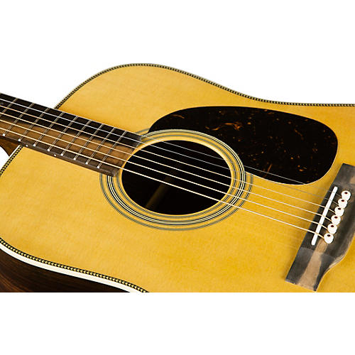 Martin HD-28 Standard Dreadnought Acoustic Guitar Sunburst