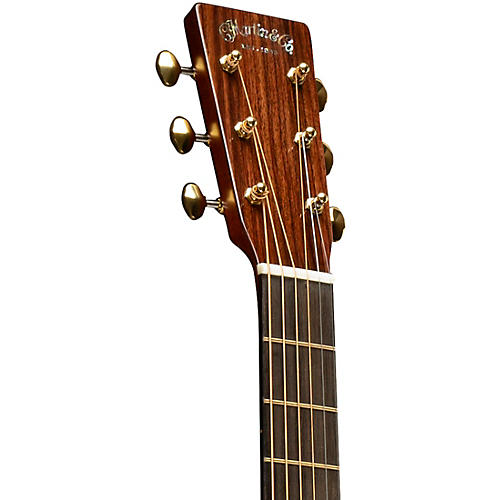 Martin D-18 Modern Deluxe Dreadnought Acoustic Guitar Natural