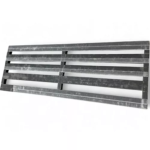 Used Pedaltrain Terra Pedal Board