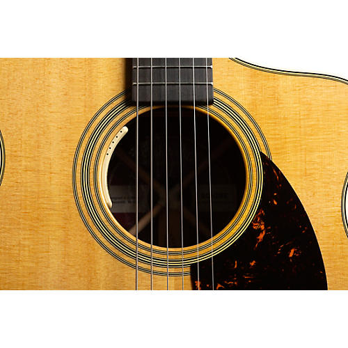 Martin SC-28E Acoustic-Electric Guitar Natural