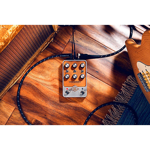 Universal Audio UAFX Woodrow '55 Instrument Amplifier Effects Pedal Copper