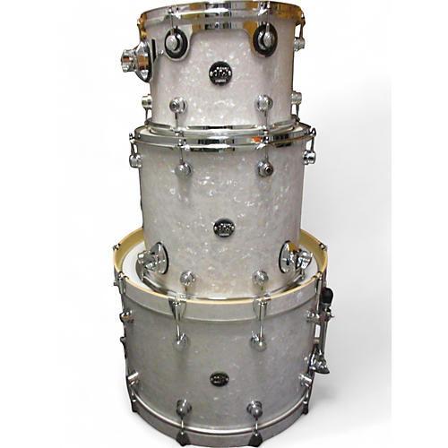 Used DW 3 piece Performance Series White Marine Pearl Drum Kit White Marine Pearl