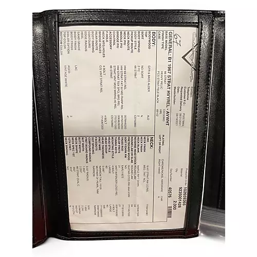 Used 2021 Fender CUSTOM SHOP 1967 STRATOCASTER HEAVY RELIC VINTAGE WHITE Solid Body Electric Guitar VINTAGE WHITE