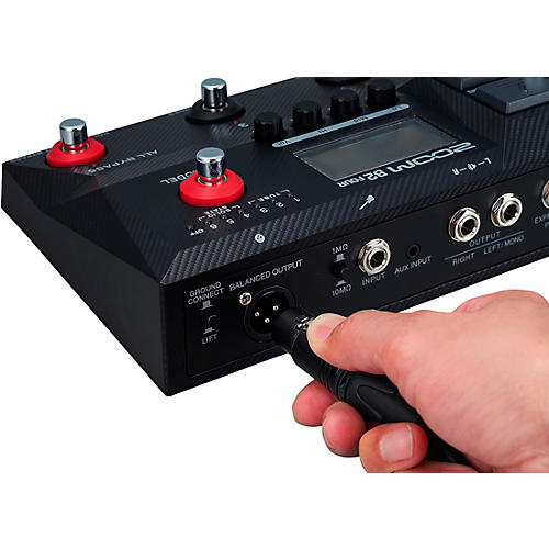 Zoom B2 Four Multi-Effects Processor for Bass Black