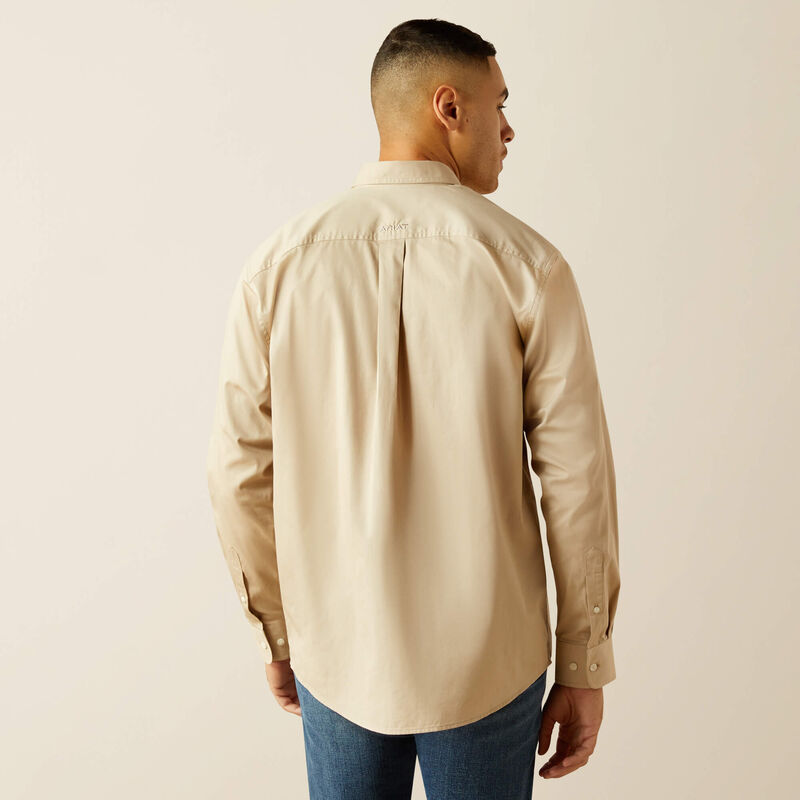 Lightweight Solid Twill Classic Fit Shirt