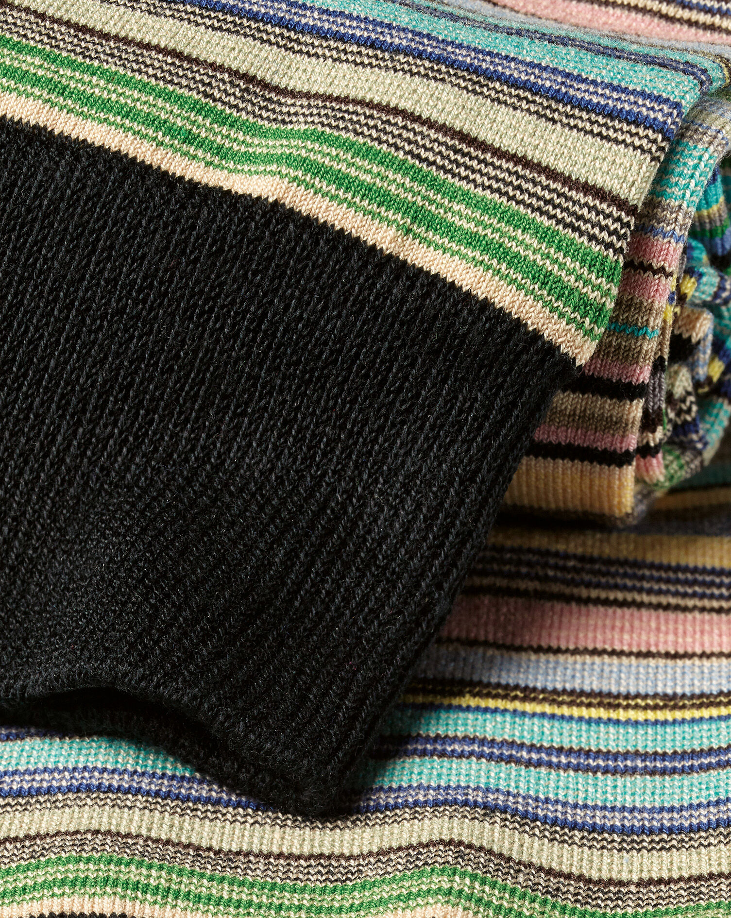 Charles Tyrwhitt Multi Stripe Socks - Light Pink