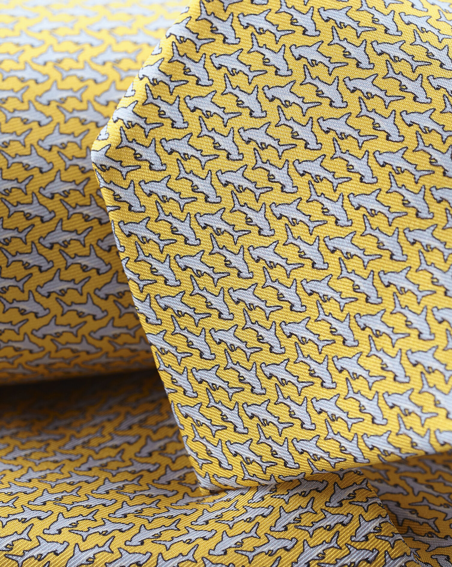 Charles Tyrwhitt Hammerhead Shark Print Tie - Lemon & Silver