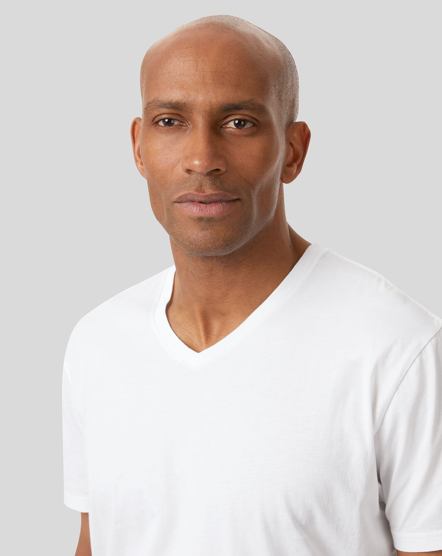 Charles Tyrwhitt 2 Pack V-neck Cotton Undershirts - White