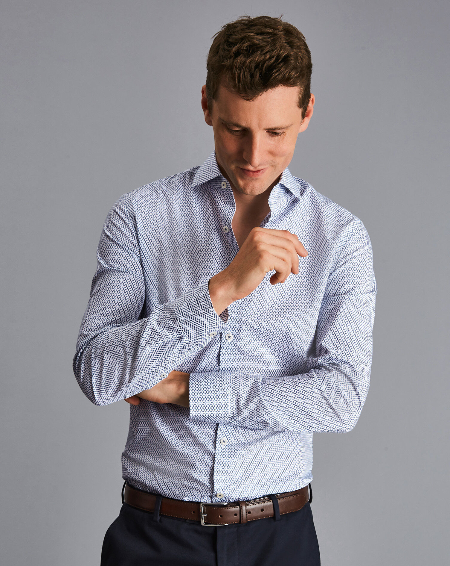Charles Tyrwhitt Semi-Spread Collar Non-Iron Hoop Print Shirt - White & Navy