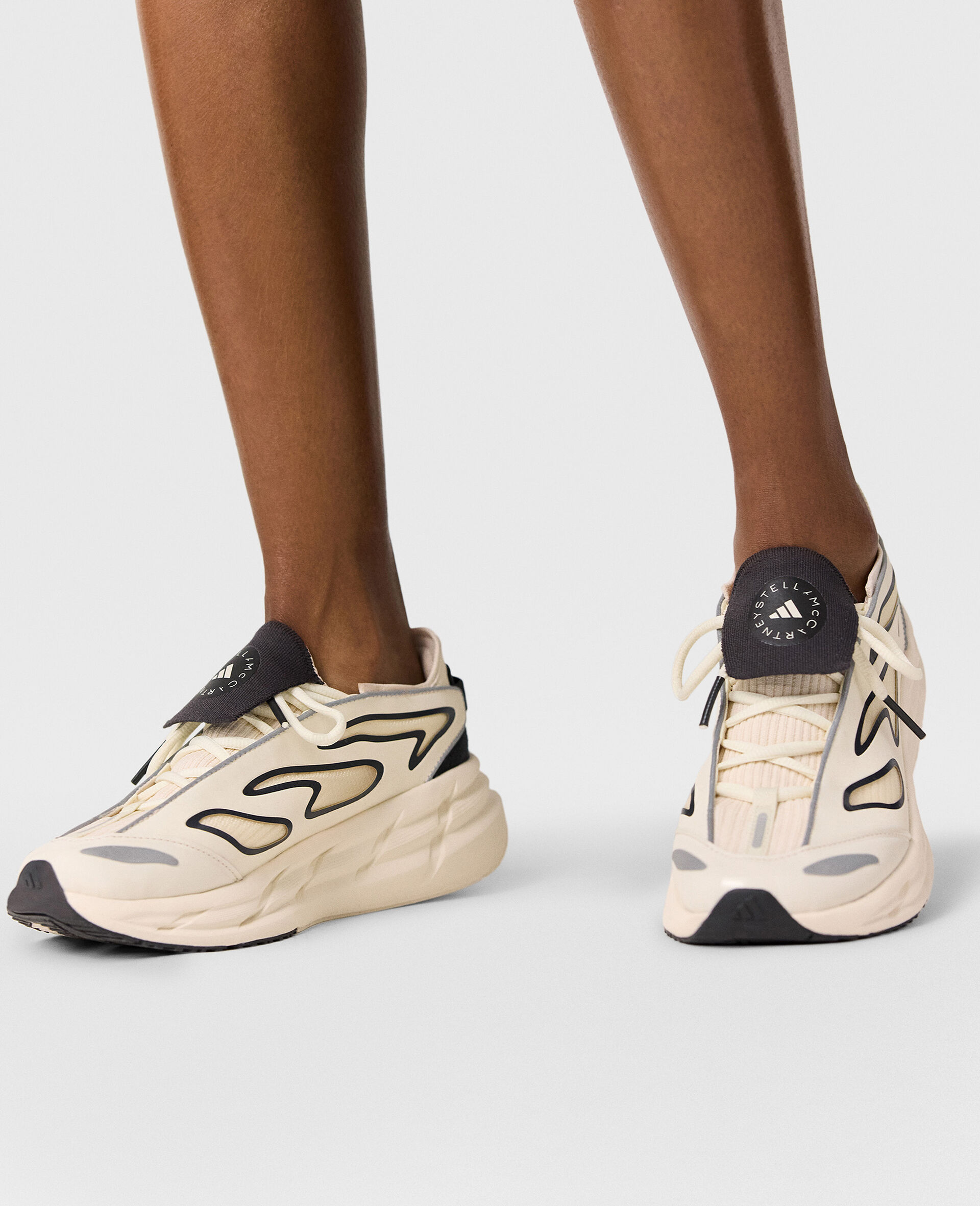 ADISTAR Distance Running Trainers