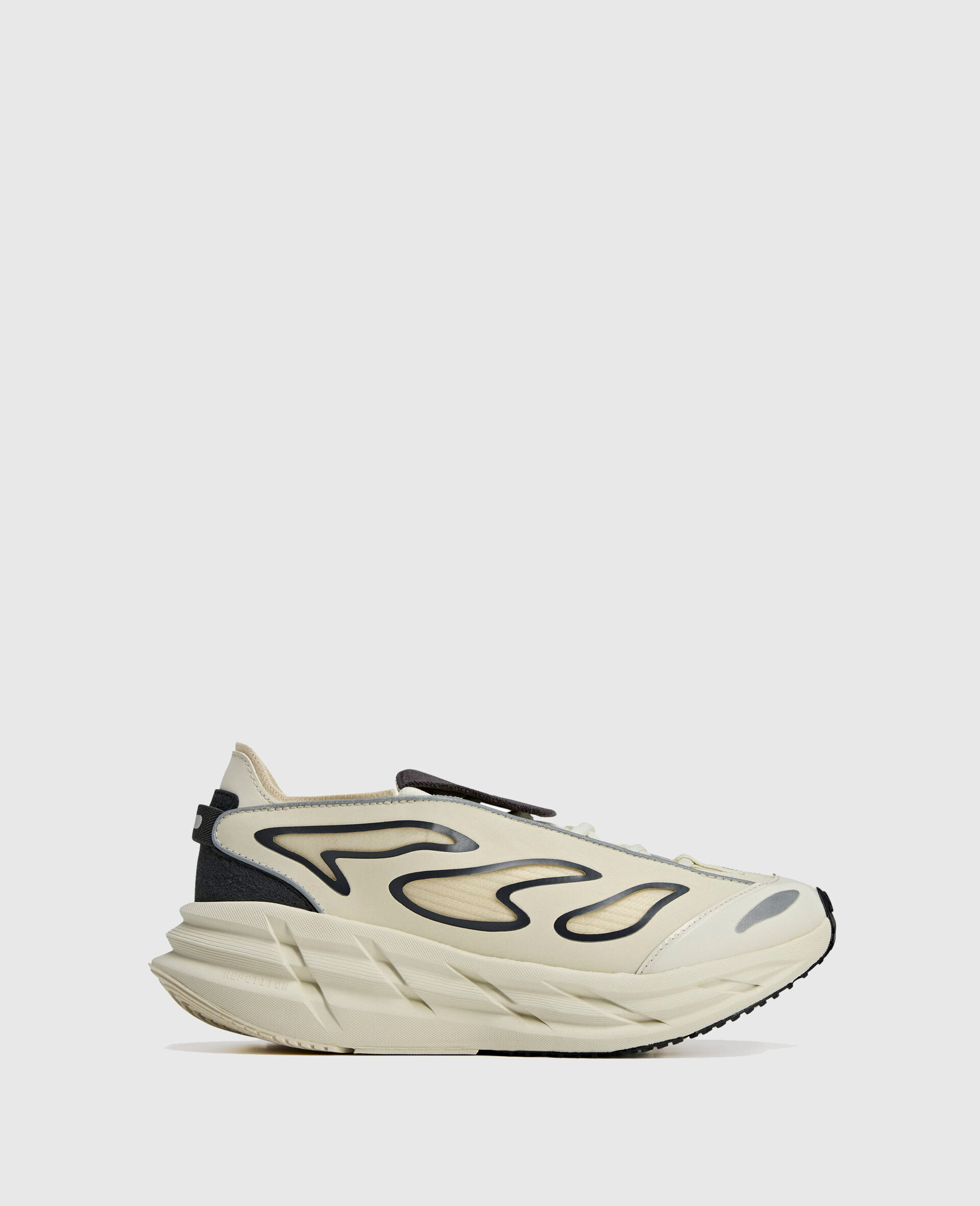 ADISTAR Distance Running Trainers