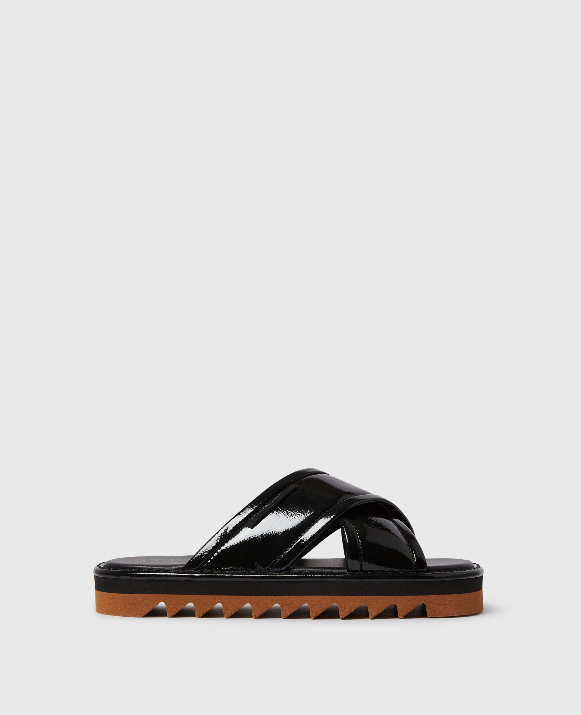 Sneak-Elyse Twisted Sandals