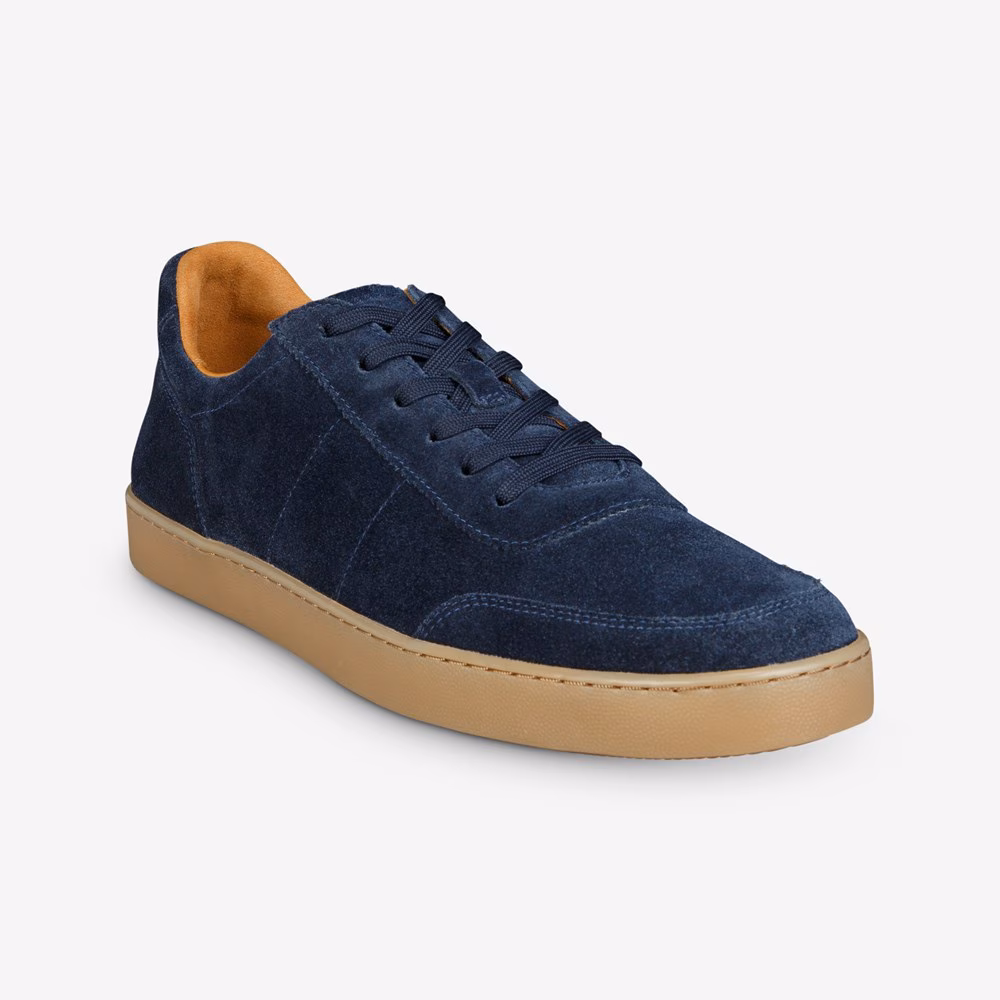 Liam Lace-up Sneaker