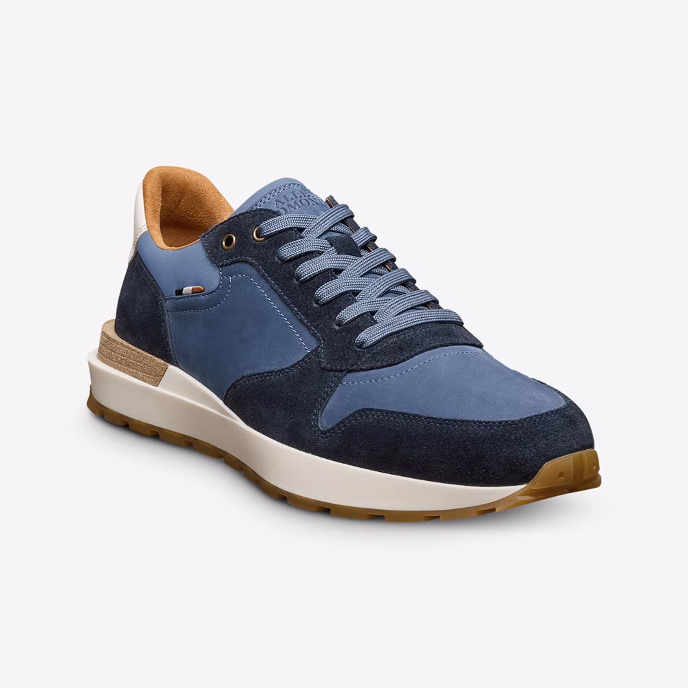 Lionel Lace-up Sneaker