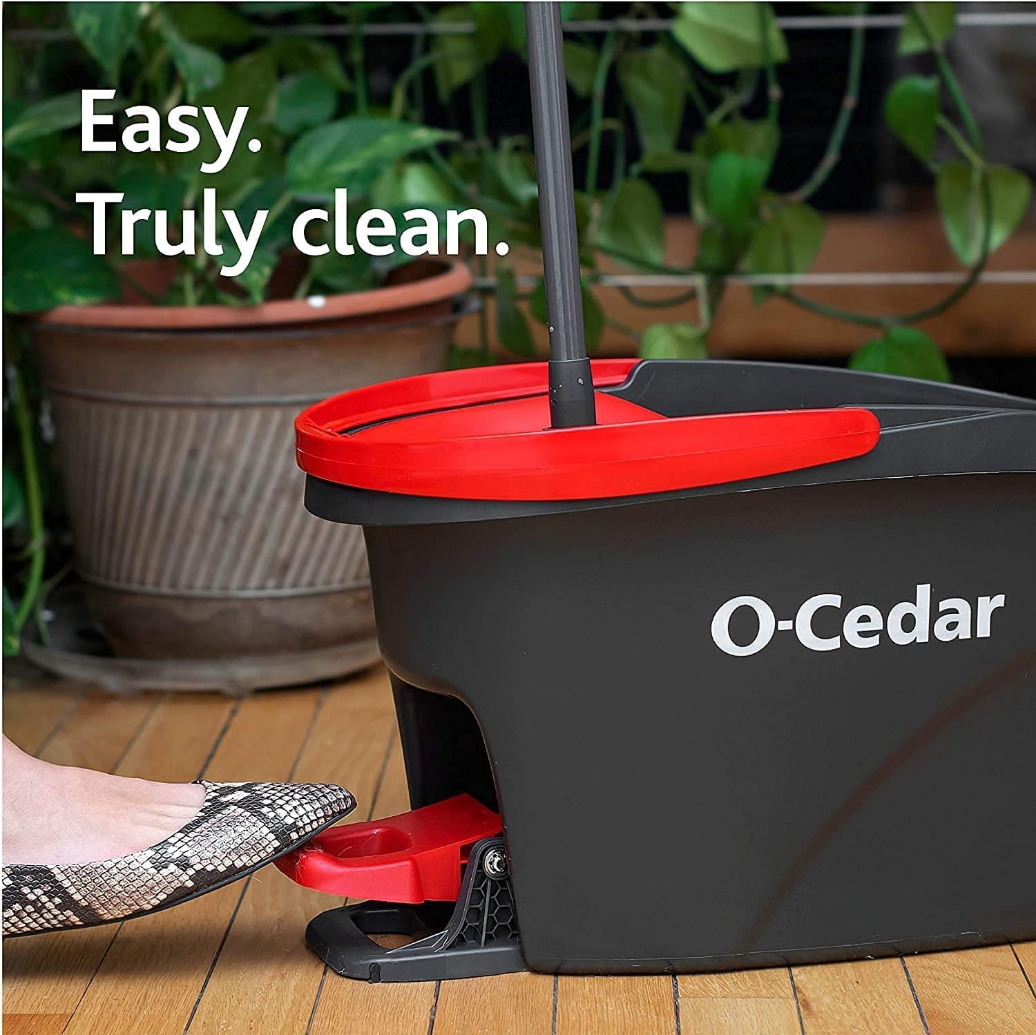O-Cedar Easywring Microfiber Spin Mop & Bucket Floor Cleaning System with 3 Extra Refills