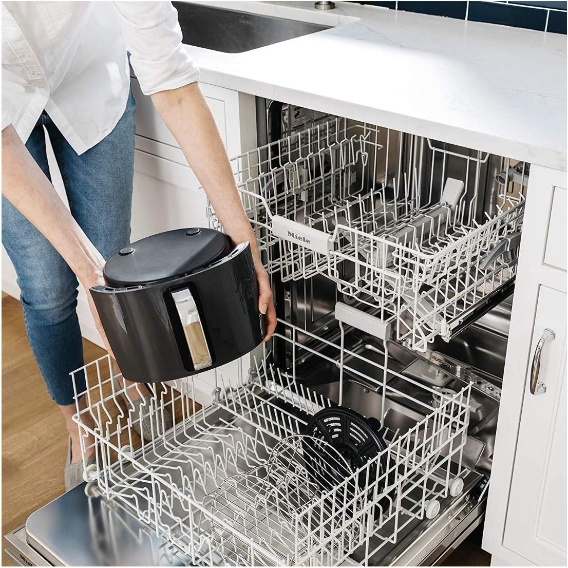 Ninja Air Fryer, Roast, Bake, Air Fry, Roast, Broil, Reheats, & Dehydrates, 4-in-1, Fries, Frozen Food, Veggies, and Juicy Meat, Less Oil, Easy Meals, Healthy Meals