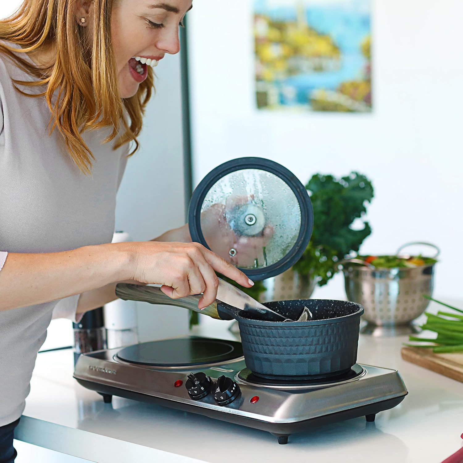OVENTE Countertop Infrared Single Burner, 1000W Electric Hot Plate with 7” Ceramic Glass Cooktop, 5 Level Temperature Setting & Easy to Clean Base, Compact Stove for Home Dorm Office, Silver BGI101S