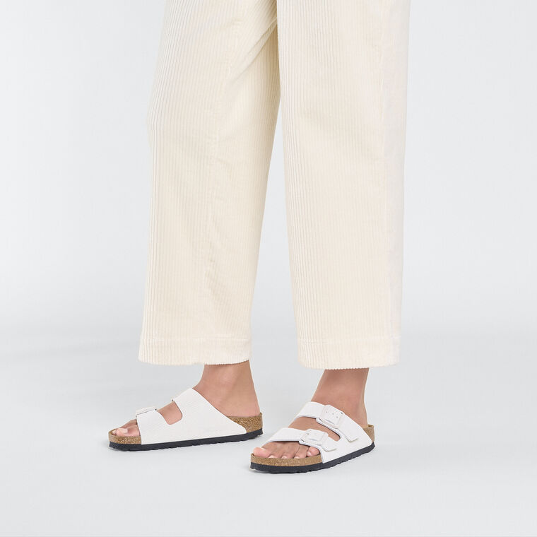 Arizona Suede Embossed