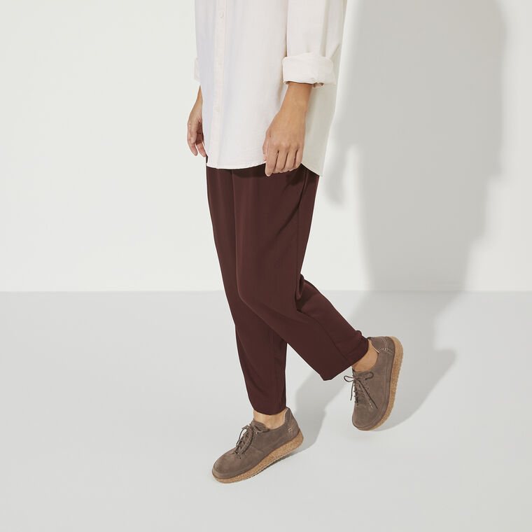 Honnef Light Suede Leather