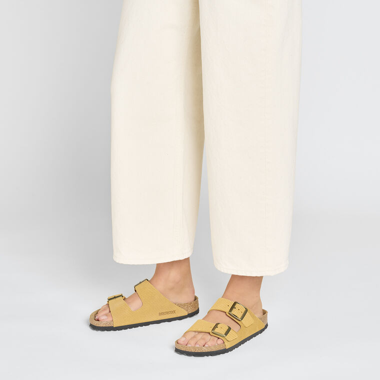 Arizona Suede Embossed