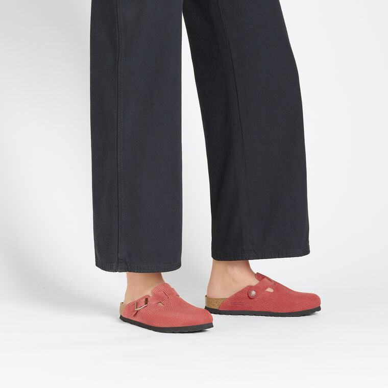 Boston Suede Embossed