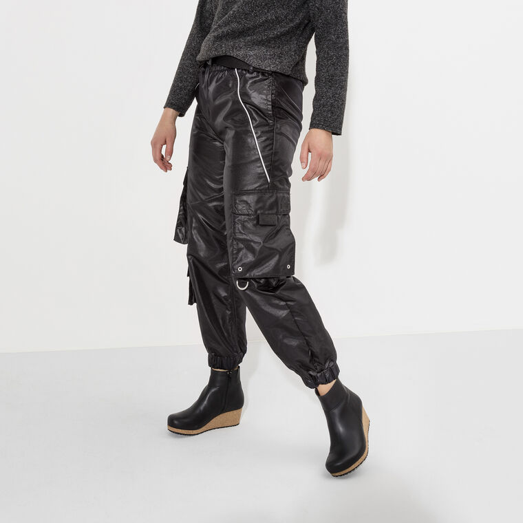 Ebba Leather