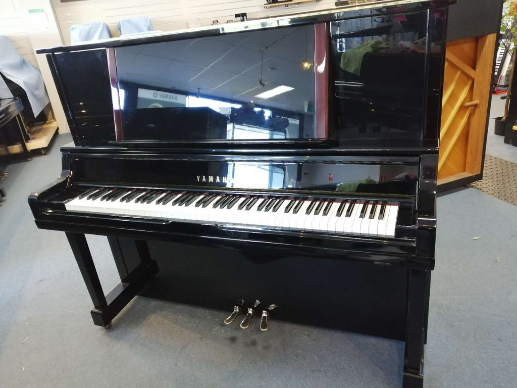 UX300 Performance Top-of-the-Range Yamaha Upright Piano - Perfect Cond