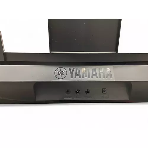 Used Yamaha PSR E273 Digital Piano - musicians--Friend