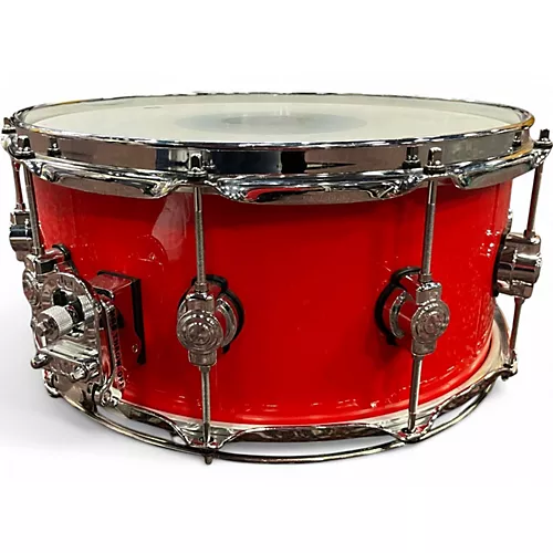 Used DW 6.5X14 Design Series Snare Holiday Special Red Drum Holiday Special Red 15 - musicians--Friend