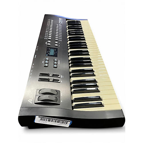 Used Alesis QS6 Keyboard Workstation - musicians--Friend