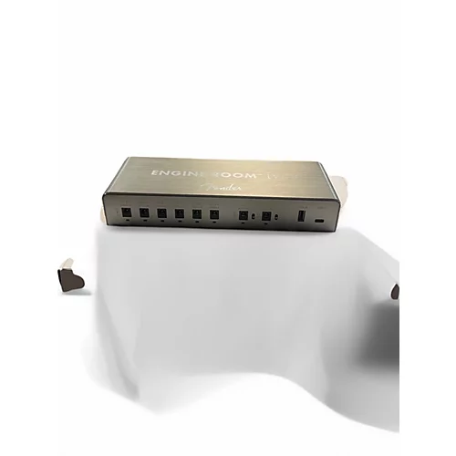 Used Fender engine room lvl 8 Power Supply - musicians--Friend