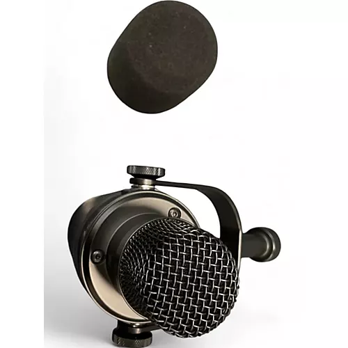 Used Shure MV7X Dynamic Microphone - musicians--Friend