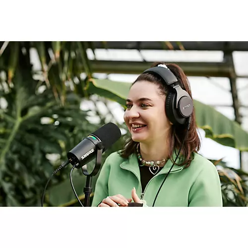 Shure MV7+ Podcast Microphone Black - musicians--Friend