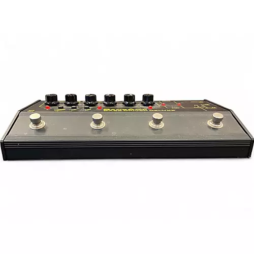 Used Tech 21 sans amp bass driver deluxe Bass Effect Pedal - musicians--Friend