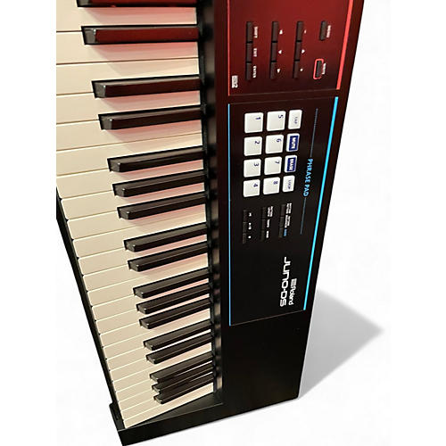 Used Roland DS88 Keyboard Workstation - musicians--Friend