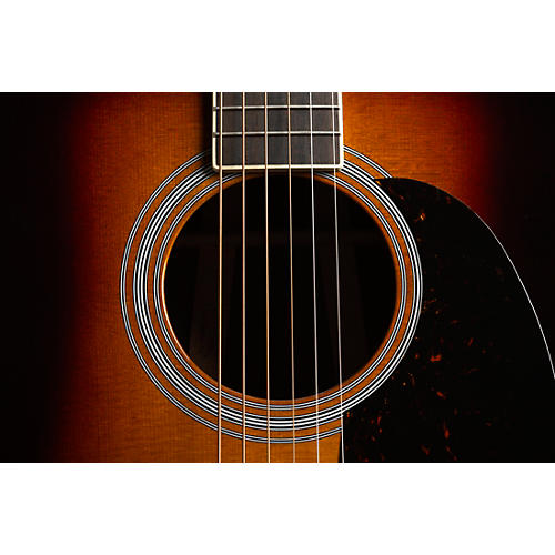Martin D-35 Standard Dreadnought Acoustic Guitar Sunburst - musicians--Friend