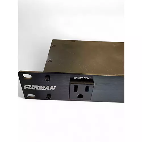 Used Furman M8X2 Power Conditioner - musicians--Friend