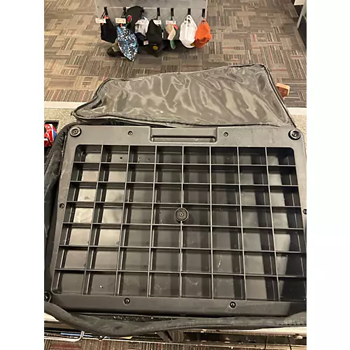 Used SKB Powered Pedal Board Pedal Board - musicians--Friend